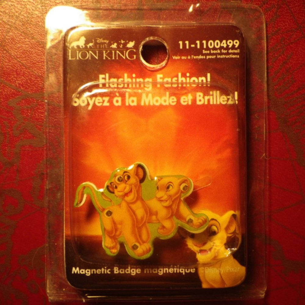 Vintage LION KING PIN